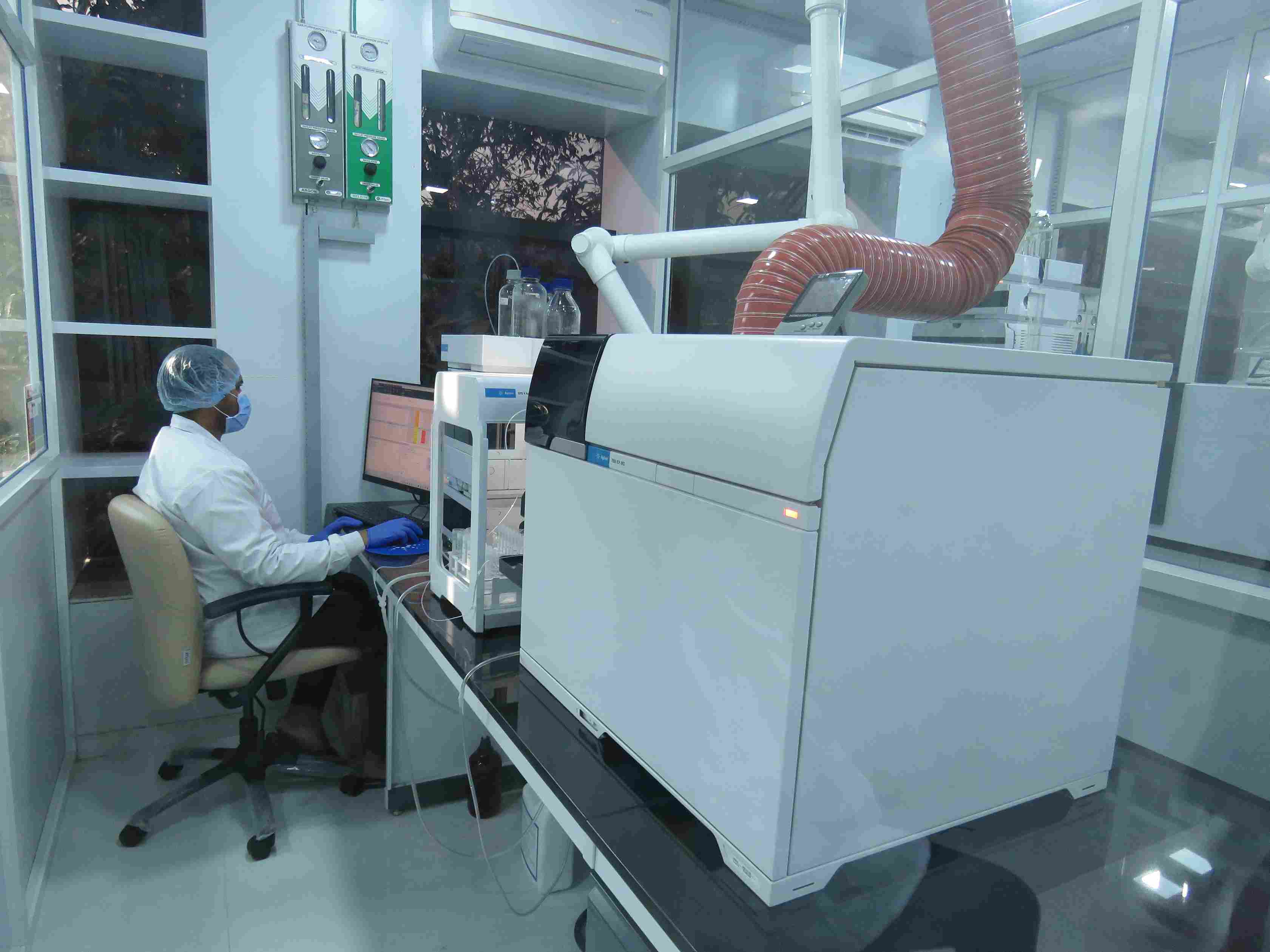 Lab Sa Sadekar - Laboratory